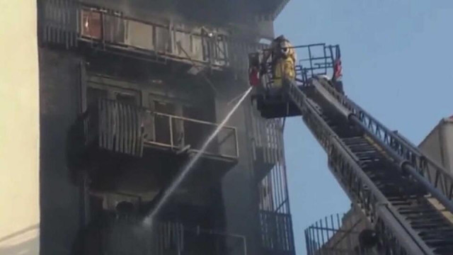В результате пожара в одном из отелей Стамбула погибли два человека