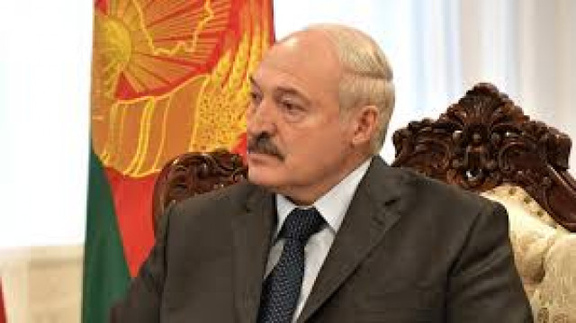 Лукашенко заявил, что отстранить его от власти может только народ