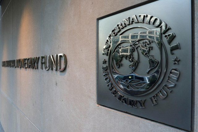 МВФ может выделить Украине пакет помощи на $16 миллиардов - Bloomberg
