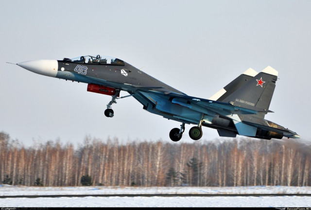 Разведка объяснила, для чего Россия накопила авиацию возле границ с Украиной

