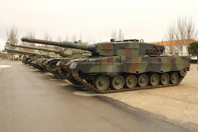 Первая партия танков Leopard от Испании уже в Польше
