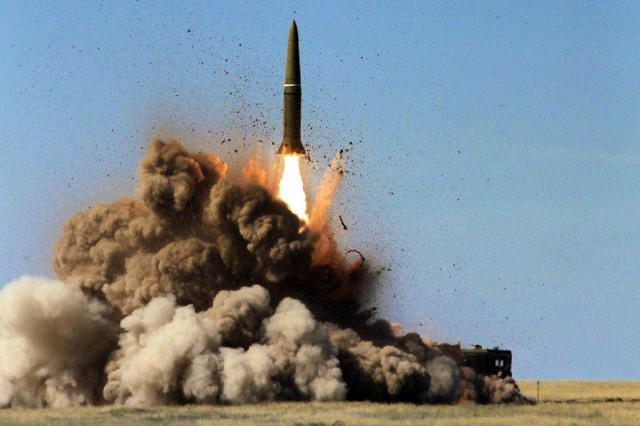Россияне во время атаки по Николаеву применили ракеты, которые тяжело сбить - Игнат
