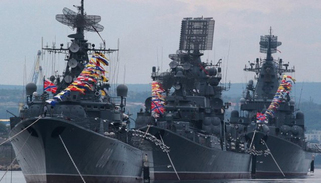 В Черном море находятся пять боевых кораблей рф, ни одного - с ракетами